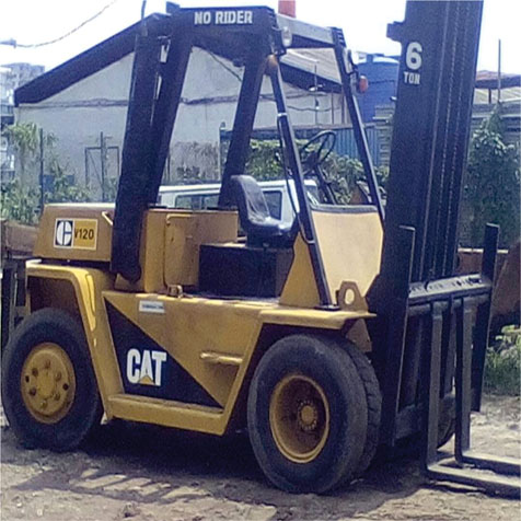 Caterpillar (CAT) V120 Forklift