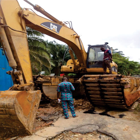 Caterpillar (CAT) Swamp Buggy Excavator